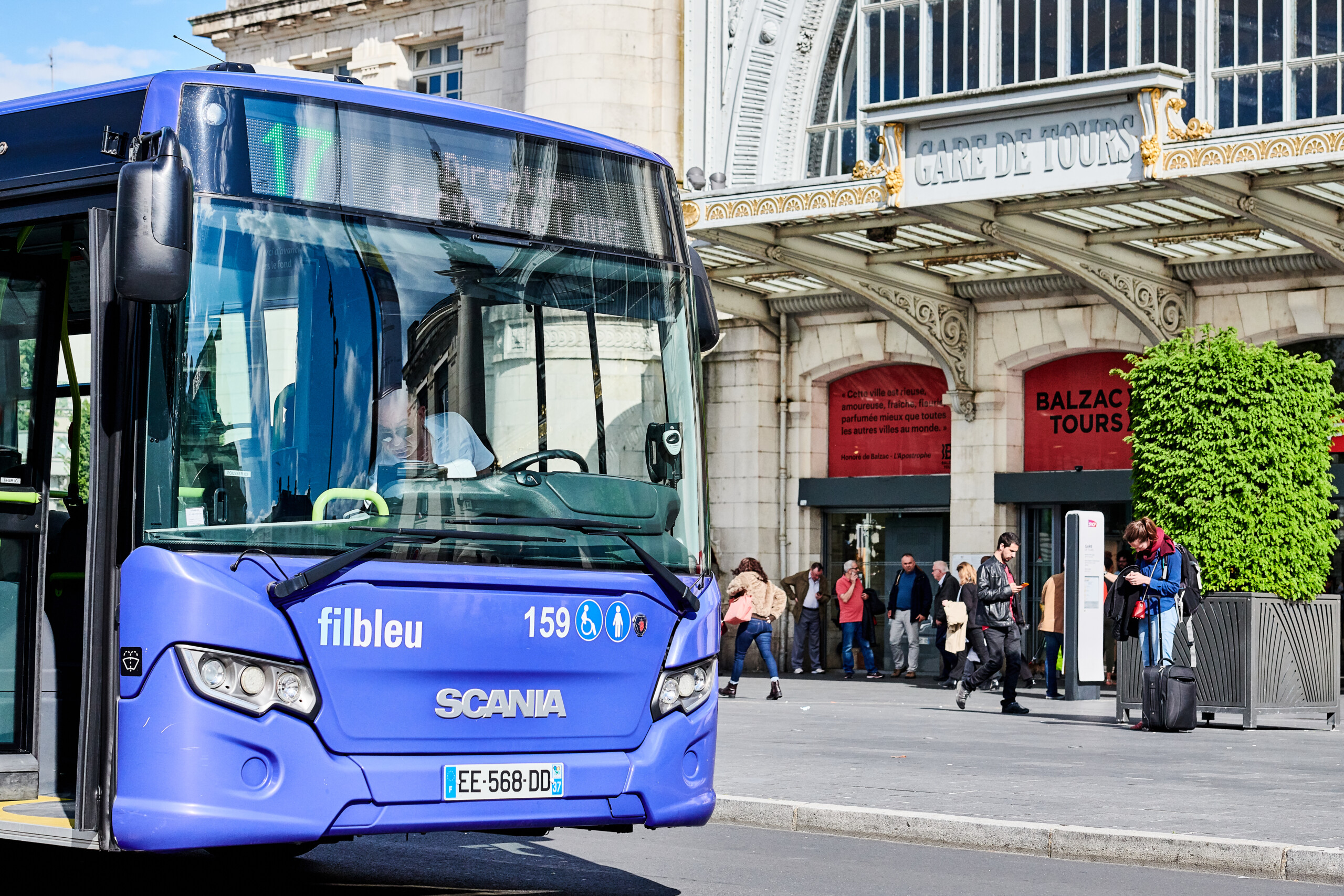 Bus Fil Bleu