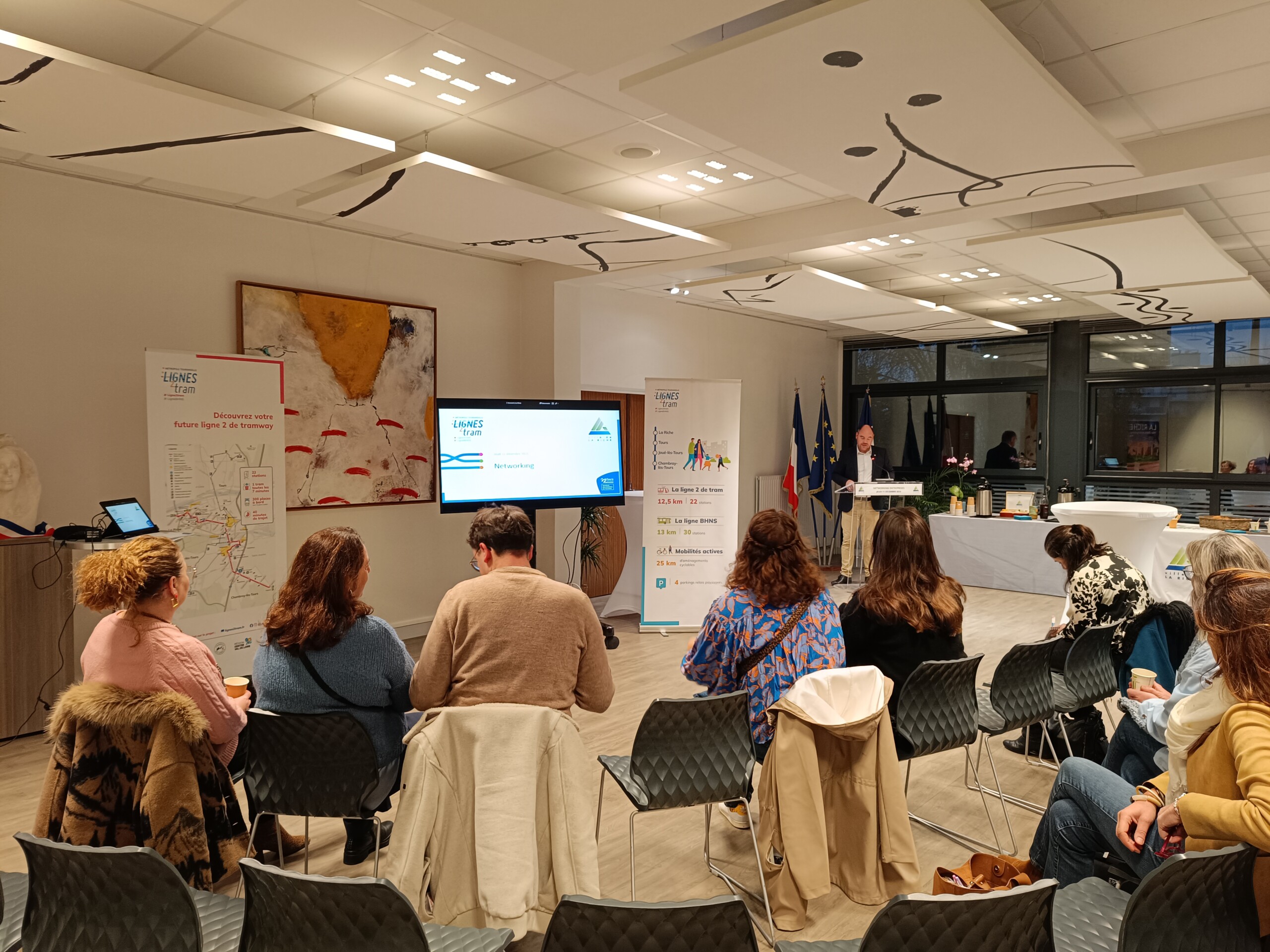 Lors de la matinée "networking" organisée par la ville de La Riche en présence des professionnels et commerçants locaux, jeudi 11 décembre.